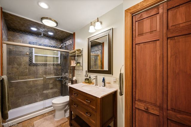 418 Dodge Avenue, Williamstown, WV 26187