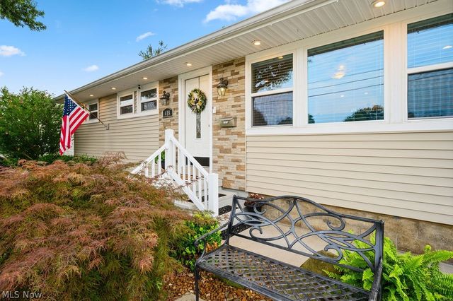 418 Dodge Avenue, Williamstown, WV 26187