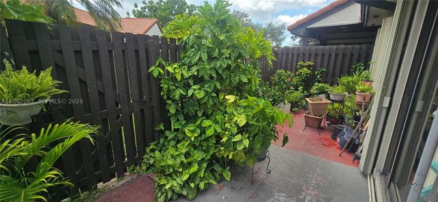 4844 SW 152nd Ct F-37, Miami, FL 33185