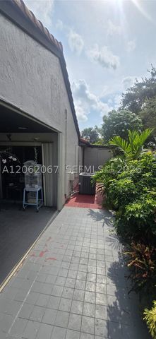 4844 SW 152nd Ct F-37, Miami, FL 33185
