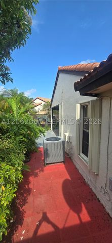 4844 SW 152nd Ct F-37, Miami, FL 33185