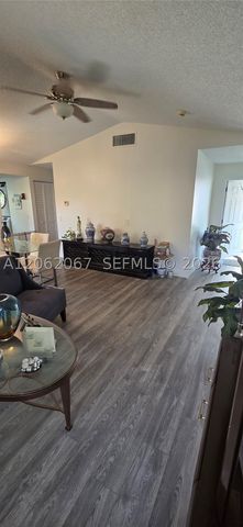 4844 SW 152nd Ct F-37, Miami, FL 33185