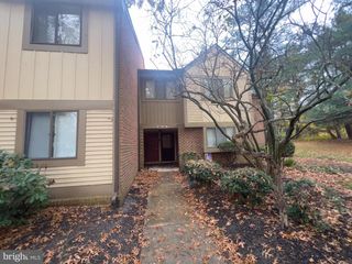 806 CYPRESS POINT CIR #B, Mount Laurel, NJ 08054