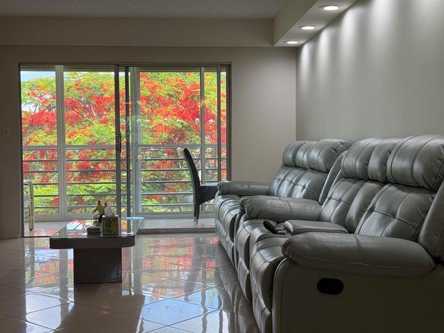 4701 Martinique Drive K3, Coconut Creek, FL 33066