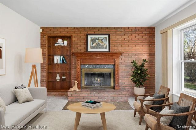 4550 Patrick Road, West Bloomfield, MI 48322