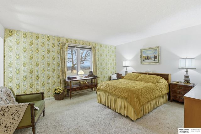 4472 County Road P43, Fort Calhoun, NE 68023