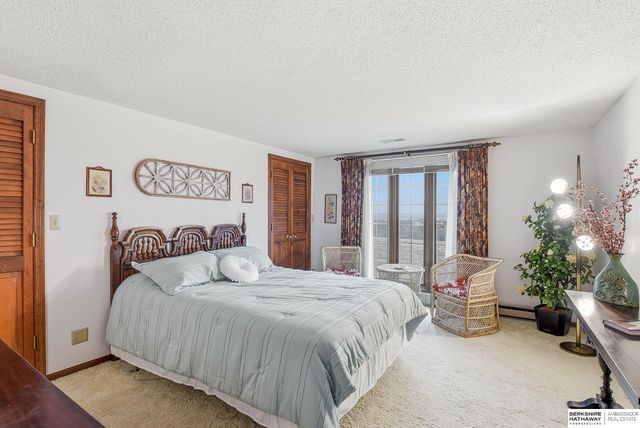 4472 County Road P43, Fort Calhoun, NE 68023