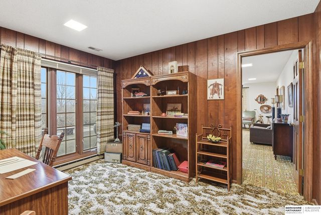 4472 County Road P43, Fort Calhoun, NE 68023