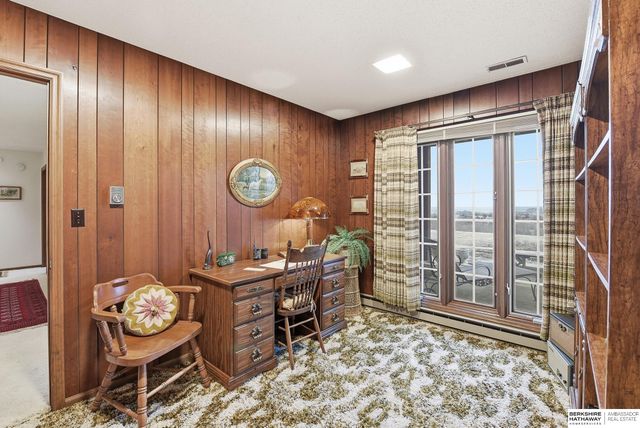 4472 County Road P43, Fort Calhoun, NE 68023