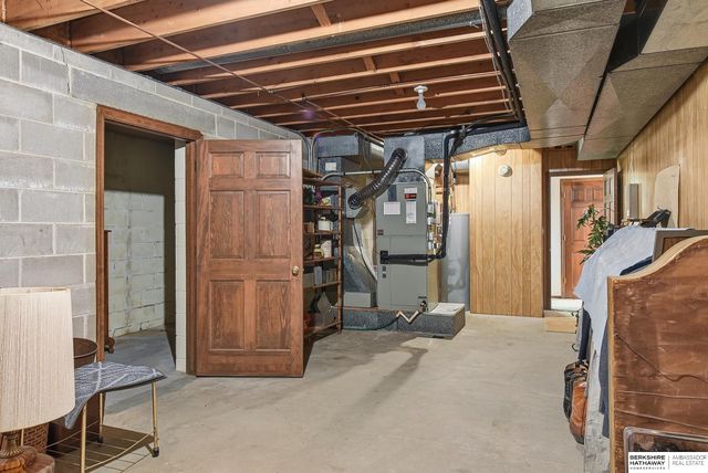 4472 County Road P43, Fort Calhoun, NE 68023