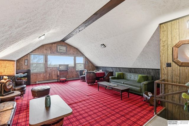 4472 County Road P43, Fort Calhoun, NE 68023