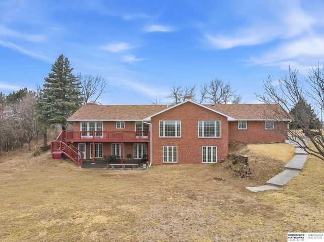 4472 County Road P43, Fort Calhoun, NE 68023