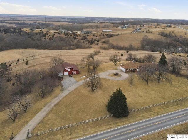 4472 County Road P43, Fort Calhoun, NE 68023