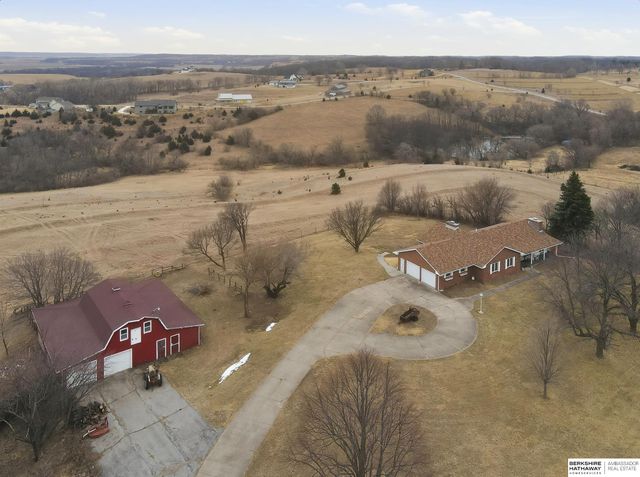 4472 County Road P43, Fort Calhoun, NE 68023