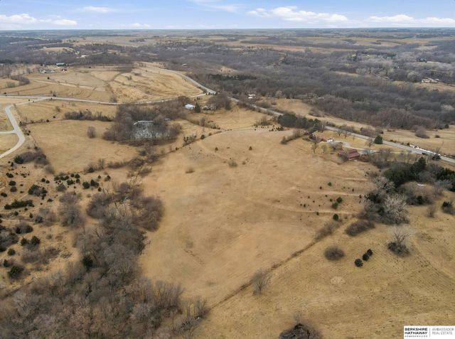 4472 County Road P43, Fort Calhoun, NE 68023