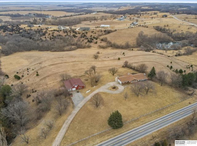 4472 County Road P43, Fort Calhoun, NE 68023