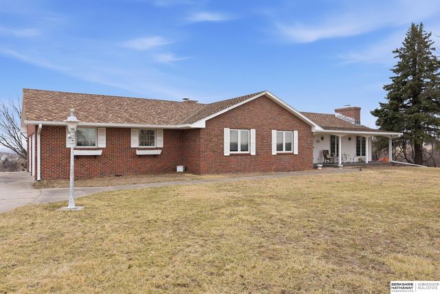 4472 County Road P43, Fort Calhoun, NE 68023