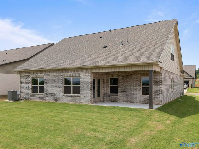 1302 Vermilion Circle, Huntsville, AL 35803