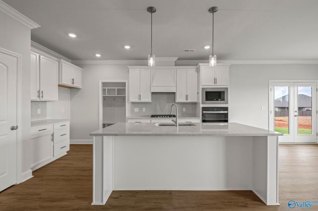 1302 Vermilion Circle, Huntsville, AL 35803