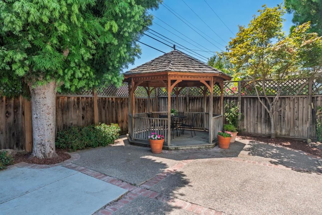 Image 15 of property listing at 1542 Jacob Avenue, San Jose, CA 95118