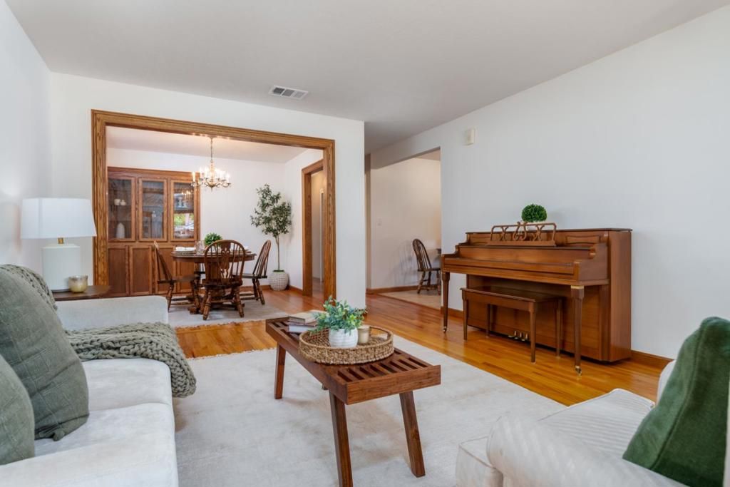 Image 2 of property listing at 1542 Jacob Avenue, San Jose, CA 95118