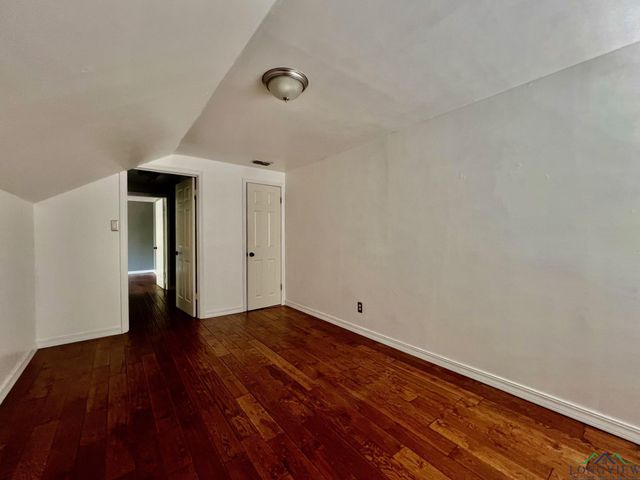 1104 Le Duke Blvd., Longview, TX 75601