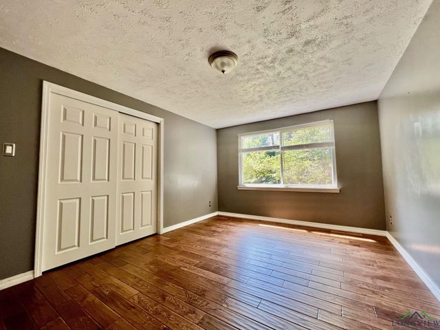 1104 Le Duke Blvd., Longview, TX 75601