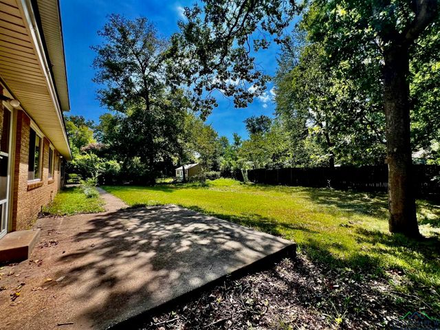 1104 Le Duke Blvd., Longview, TX 75601