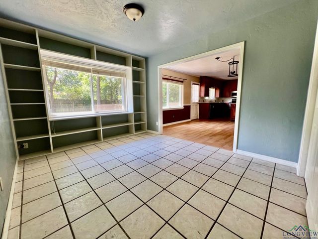 1104 Le Duke Blvd., Longview, TX 75601