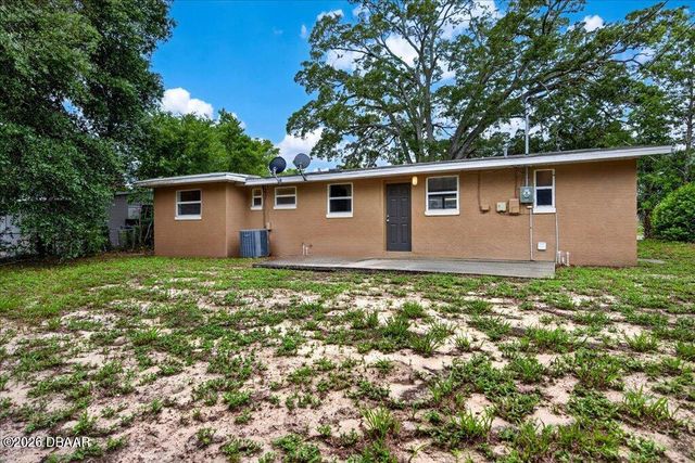 1025 Imperial Drive, Daytona Beach, FL 32117