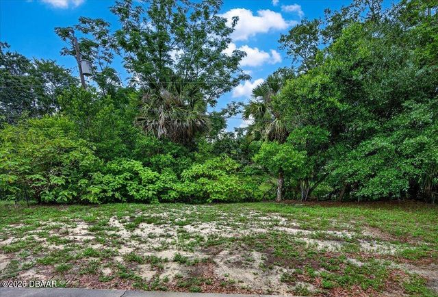 1025 Imperial Drive, Daytona Beach, FL 32117