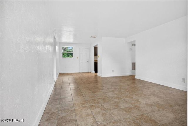 1025 Imperial Drive, Daytona Beach, FL 32117