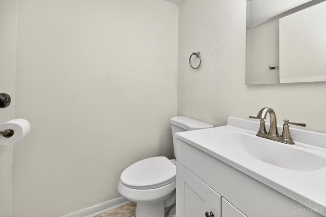 2730 Bristol Hill Court, Cincinnati, OH 45239