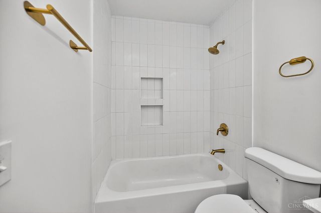 2730 Bristol Hill Court, Cincinnati, OH 45239