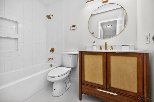 2730 Bristol Hill Court, Cincinnati, OH 45239