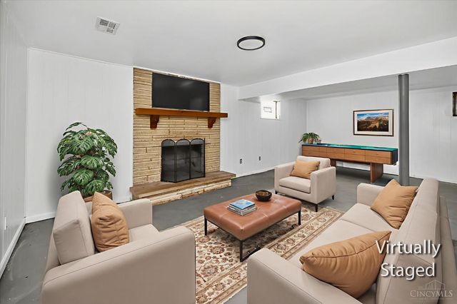 2730 Bristol Hill Court, Cincinnati, OH 45239