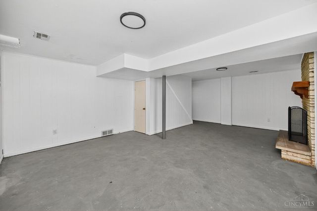 2730 Bristol Hill Court, Cincinnati, OH 45239