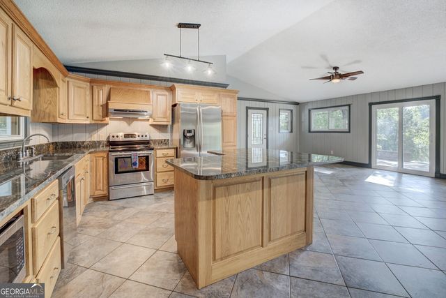 2188 Highway 36 E, Jackson, GA 30233