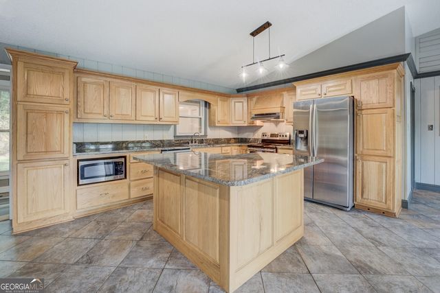 2188 Highway 36 E, Jackson, GA 30233