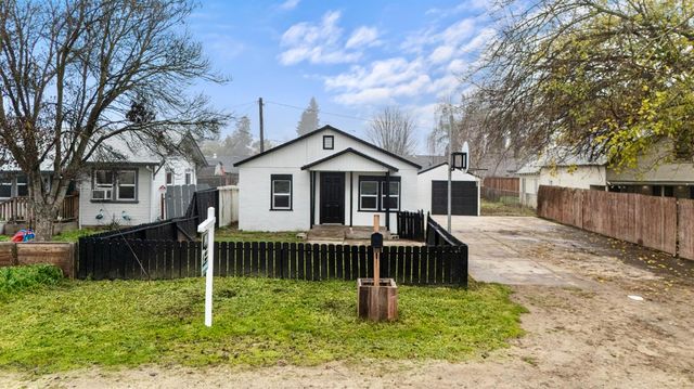 3416 N Gratton Rd, Denair, CA 95316