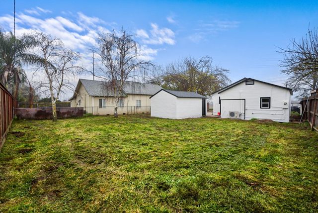 3416 N Gratton Rd, Denair, CA 95316