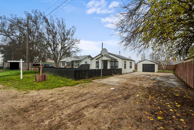 3416 N Gratton Rd, Denair, CA 95316