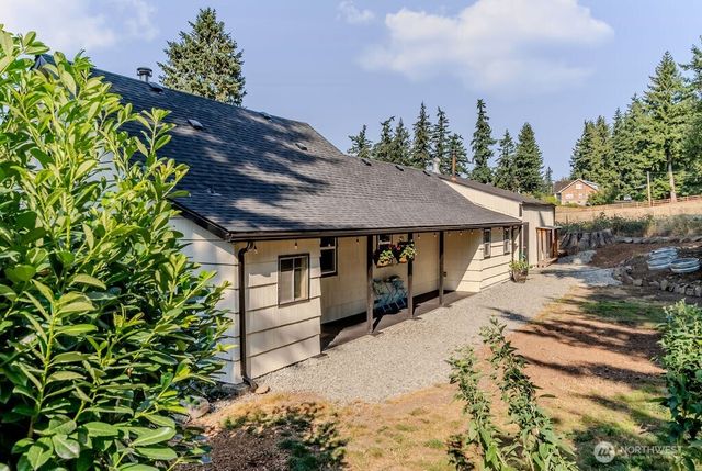 23425 SE 440th Street, Enumclaw, WA 98022