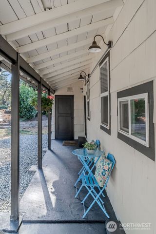 23425 SE 440th Street, Enumclaw, WA 98022