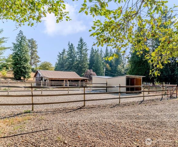 23425 SE 440th Street, Enumclaw, WA 98022