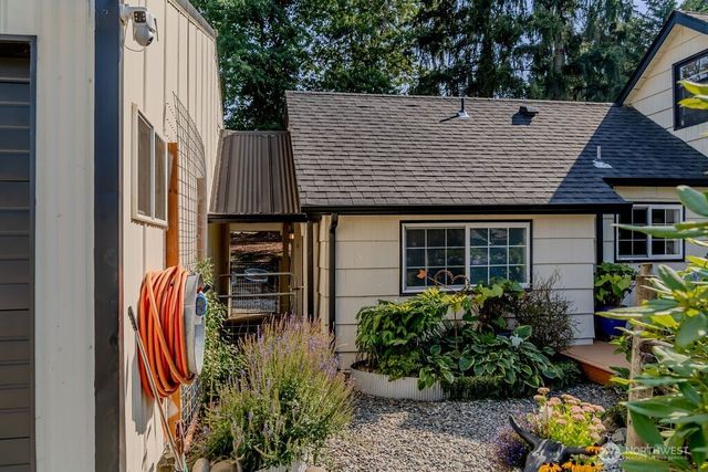 23425 SE 440th Street, Enumclaw, WA 98022