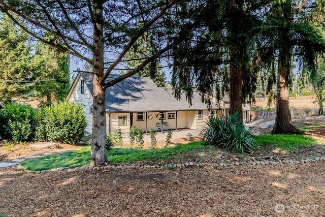 23425 SE 440th Street, Enumclaw, WA 98022