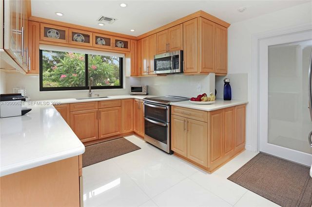 3650 N 36th Avenue 2, Hollywood, FL 33021