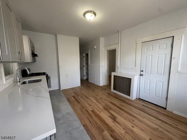 66 Isabella Ave, Newark City, NJ 07106