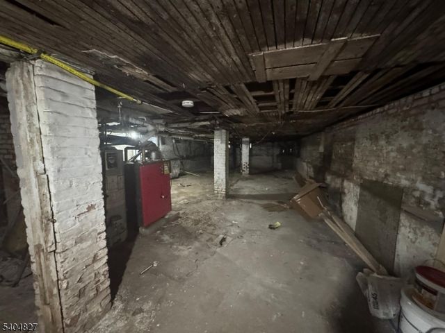 66 Isabella Ave, Newark City, NJ 07106